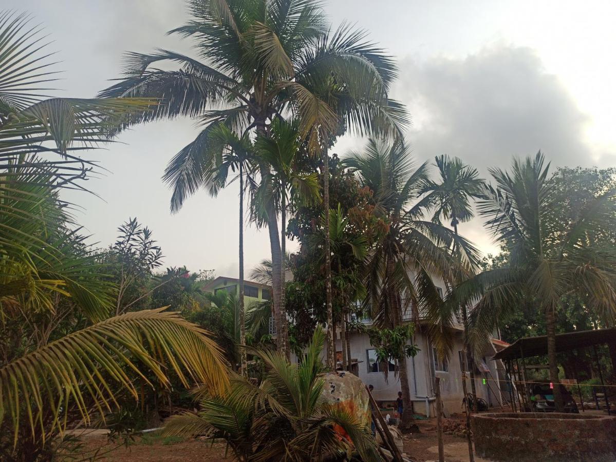Priyansh Home Stay Harihareshwar Exterior foto
